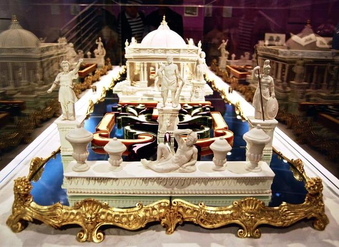 码文艺复兴贵族餐桌的炫富密码开元棋牌奢华时代的盛宴：解(图9)