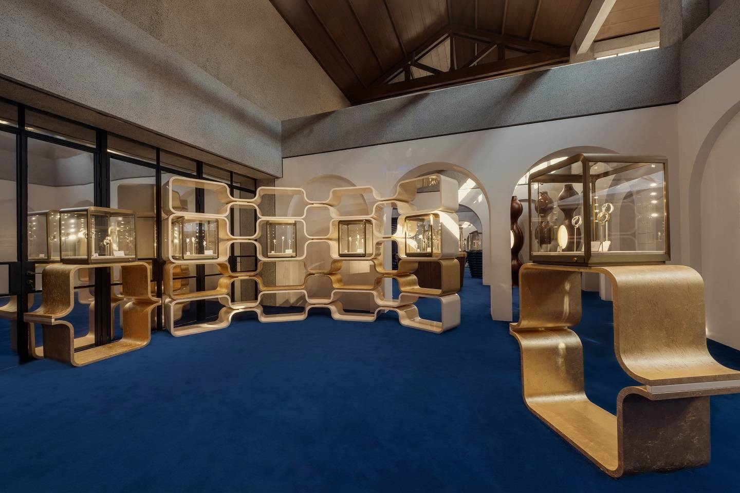 幕朗格上海旗舰店焕新开幕恒隆与九百签约南京西路1038号商业项目开元棋牌潮讯 伯爵“优雅亦不羁”限时体验展揭幕布契拉提典藏展启(图9)