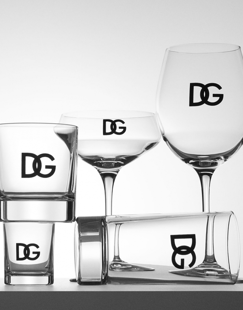 ——DG打造实用又时尚的餐桌配饰开元棋牌试玩杜嘉班纳进军餐桌艺术(图2)